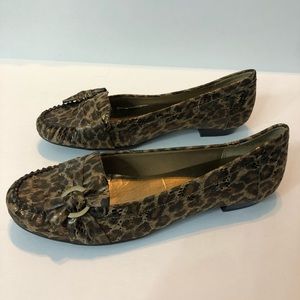 Donald J Pliner VIKSYP leopard calfhair loafers